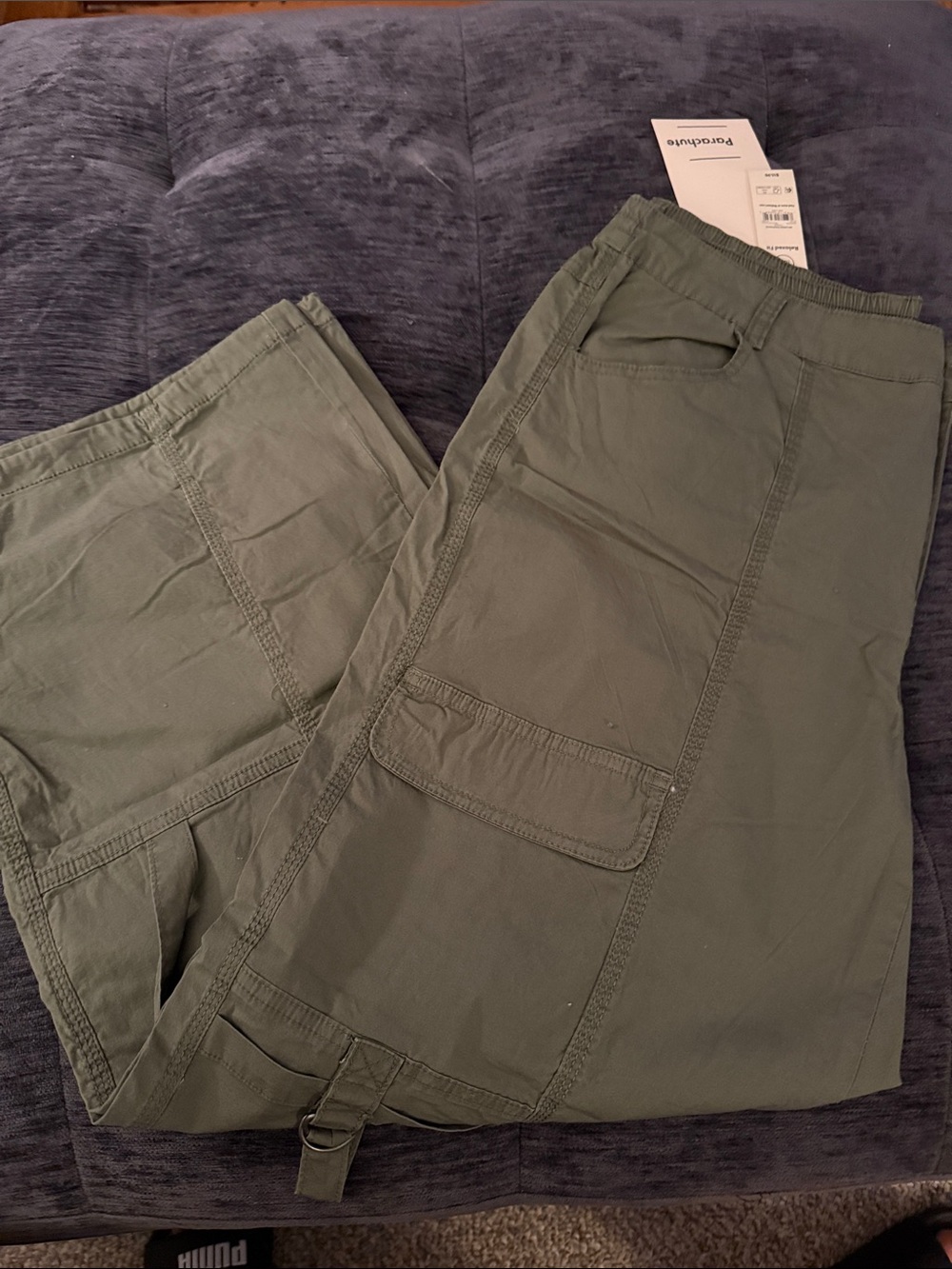 Women's Olive Green Cargo/ Parachute Pants size Large (12-14)